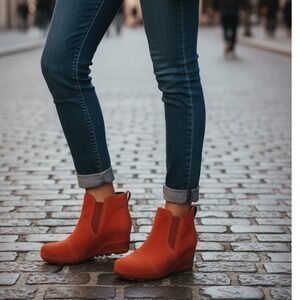Sorel Evie Pull On Suede Wedge Ankle Bootie‎ Warp Red Waterproof  8.5 Chic Boho